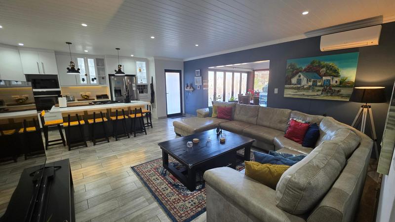 3 Bedroom Property for Sale in Reebok Western Cape